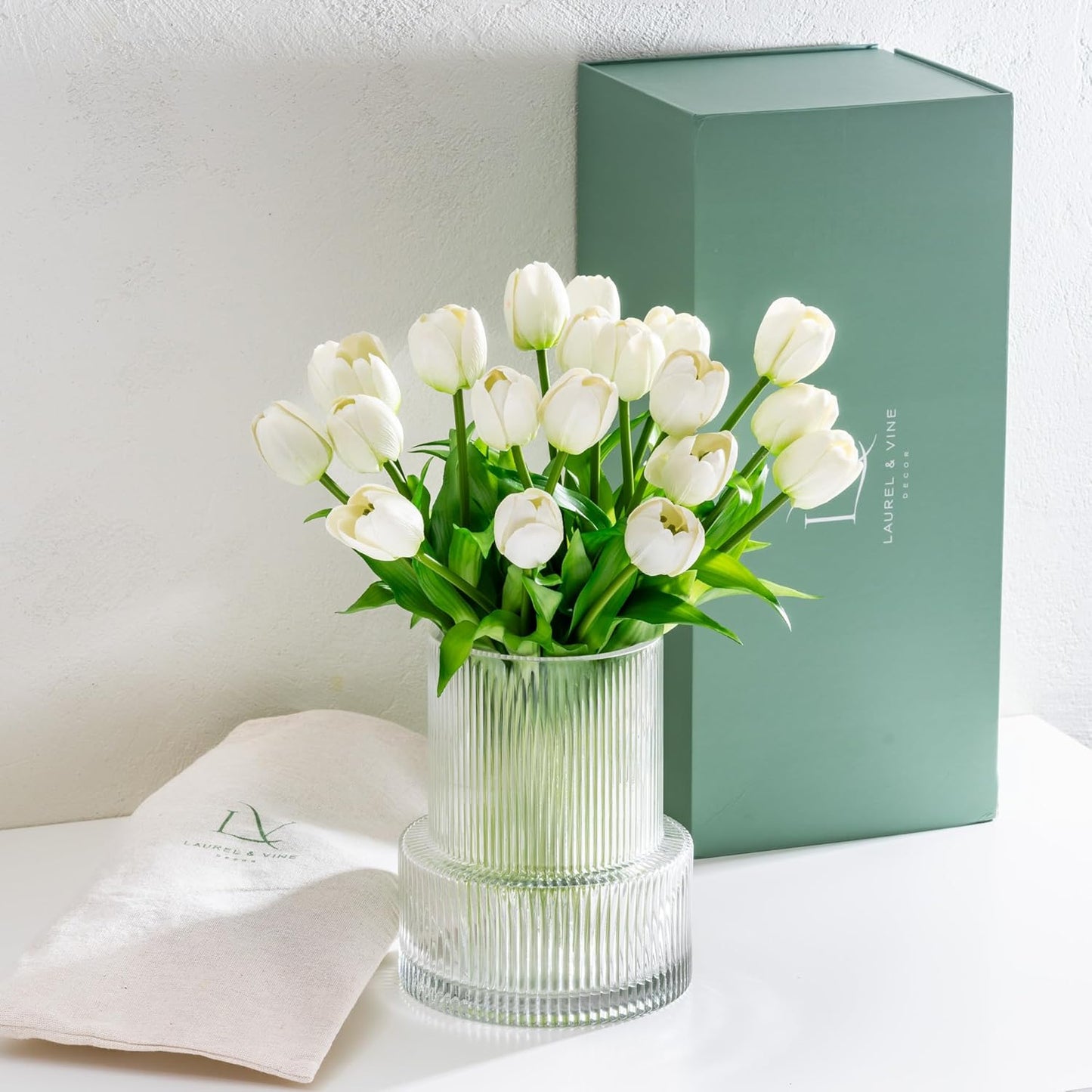 Tulip and Vase Ribbed Glass with 20 White Tulips Artificial Flowers Gift Set Fluted Clear Flower Short Vase and Fake Tulips Look Real Entryway Living Room Table Office Shelf Decor Faux High End Gift